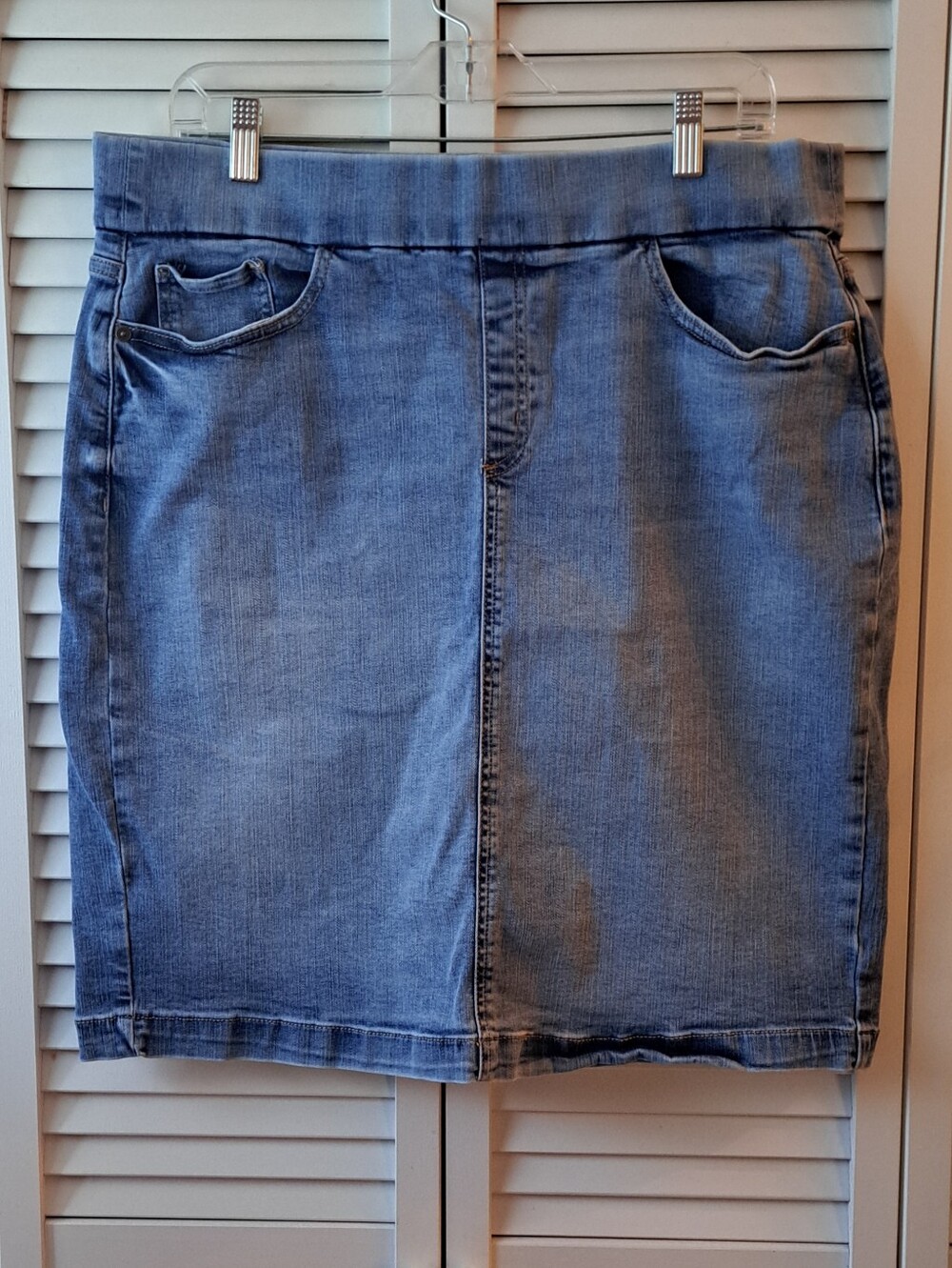 Liz Claiborne Skirt